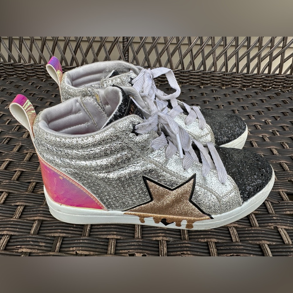 Sketchers Silver and Pink High-Top Sneakers - Youth 4.5